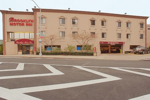 Brooklyn Motor Inn image 9